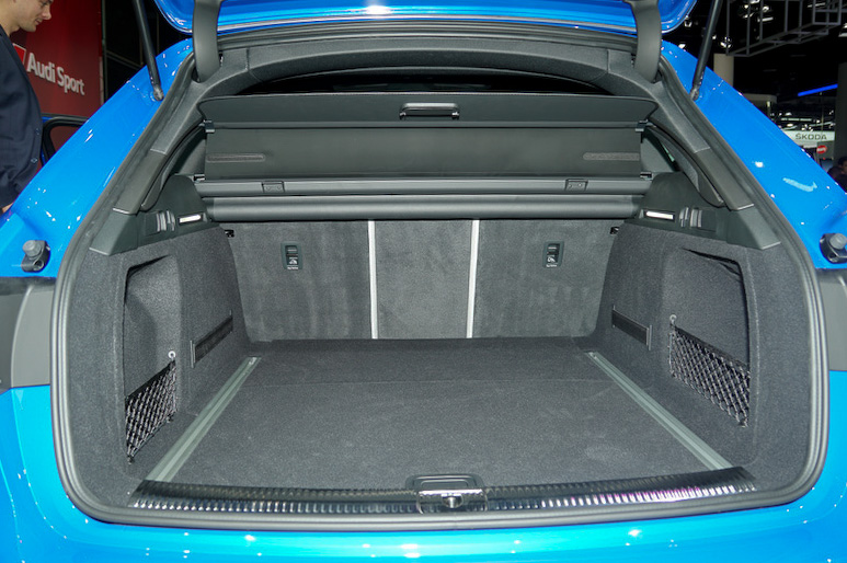 ラゲッジスペース