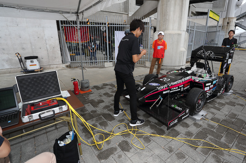 重量もここで測られる