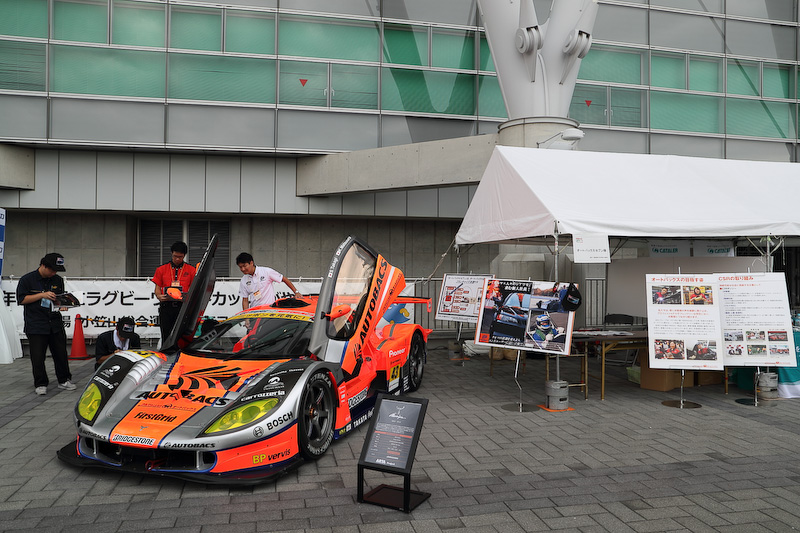 スポンサー企業のPRコーナーにも数多くの企業が軒を並べた。自動車以外の分野で一般認知されている企業もあり、逆に自動車関連の会社だと思っていたら、ほかの分野でも活躍しているなんて場合も。自動車産業の裾野の広さを感じると同時に、未来の技術者にその内容を正しく認知してもらうことの大切さも感じるエリアだった。なかには学生にもっともっといいクルマを作っていくためのノウハウを伝授したくてたまらない担当者もいたり、そのために参加者のための技術講習会を開いている会社があったりと、学生達への熱い思いも感じられた