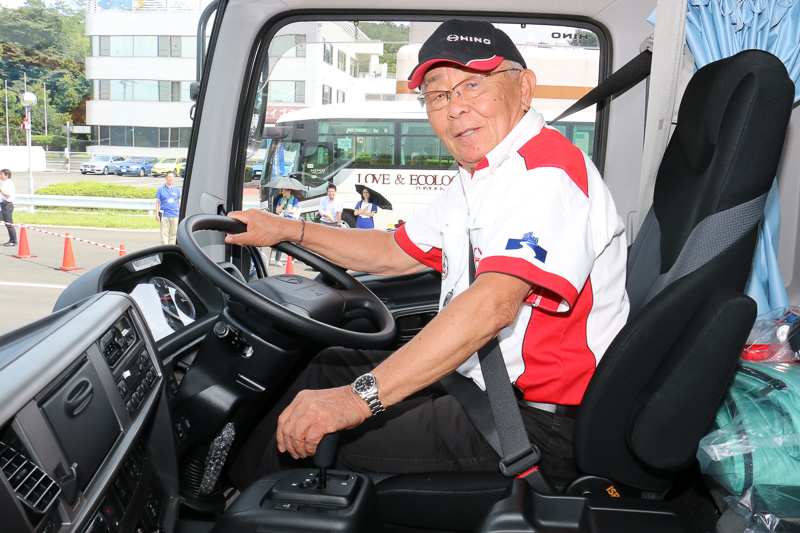 ダカールラリーの最多連続出場でギネス記録を持つラリードライバー・菅原義正氏