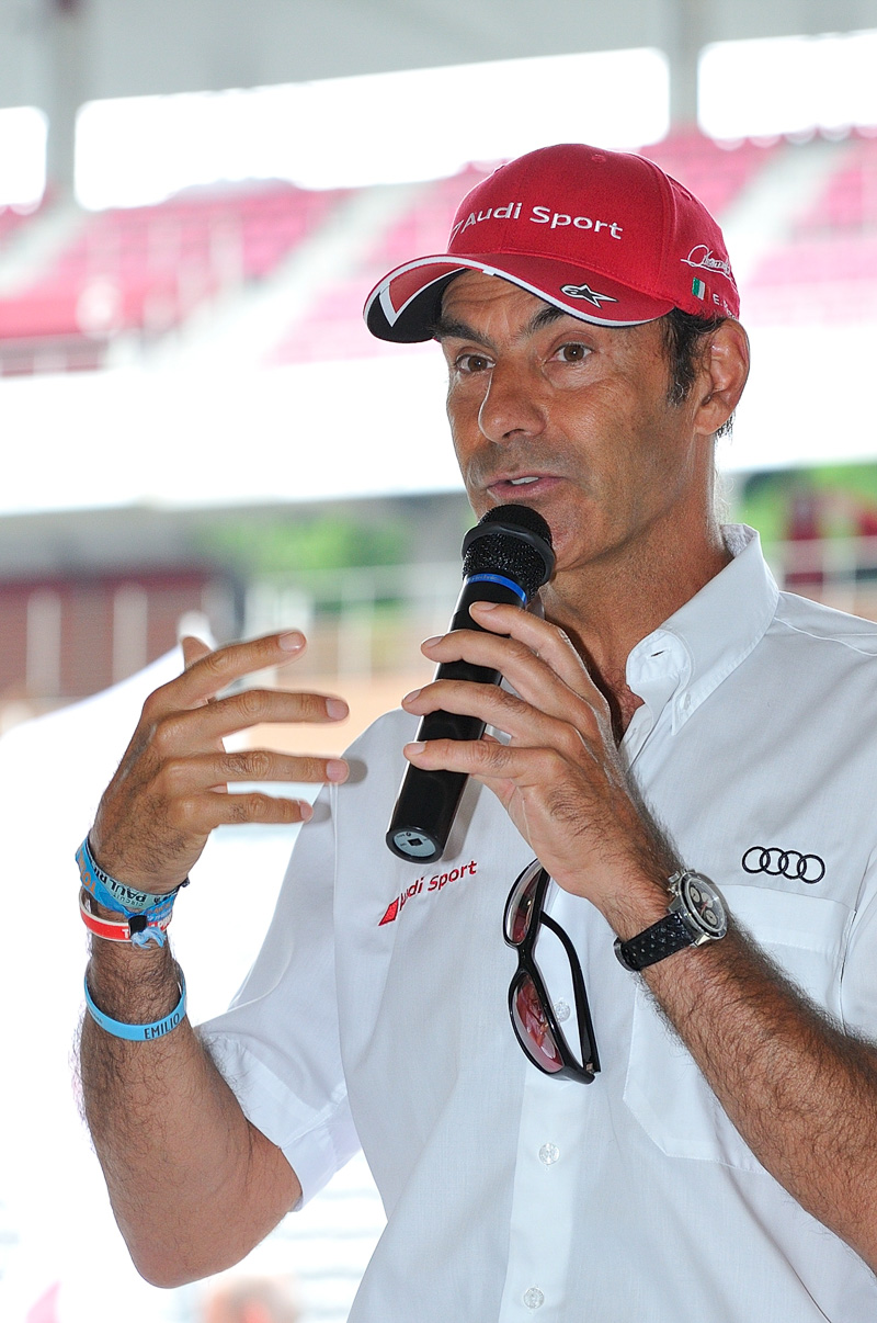 レジェンドドライバーであるエマニュエル・ピロ氏も登場