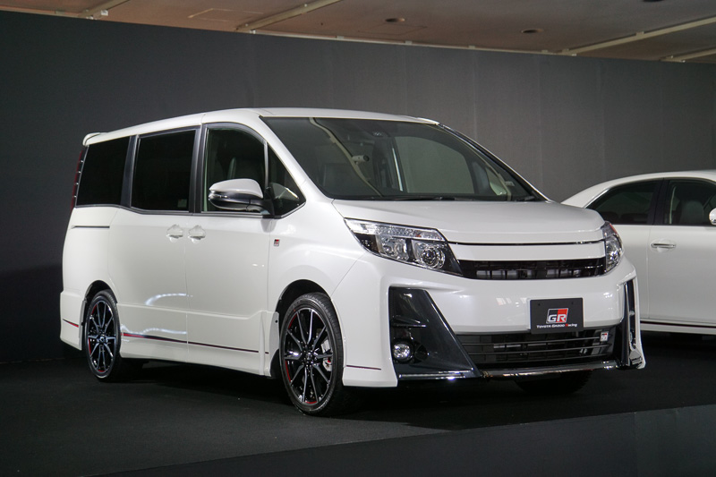 GR SPORTモデルの「ノア」