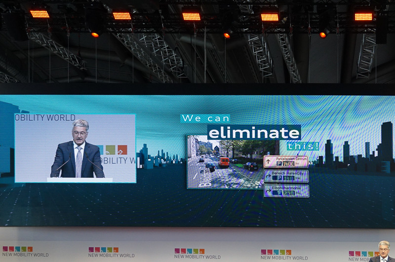 駐車問題を解決する必要がある