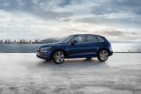 アウディ、新型「Q5」の誕生を記念した250台限定「1st edition」 - Car