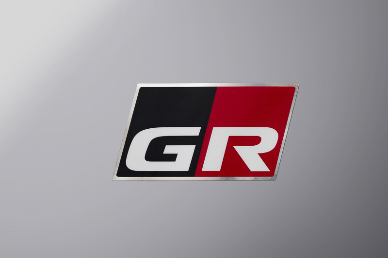 ボディの帯電を取り除く「GR ディスチャージテープ（GR ロゴ入りアルミテープ）」