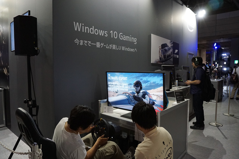 マイクロソフトの「Forza Motorsport 7」がDellブースで体験できる