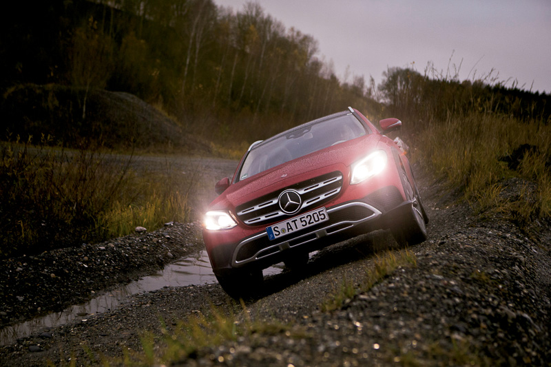 「E 220 d 4MATIC オールテレイン」