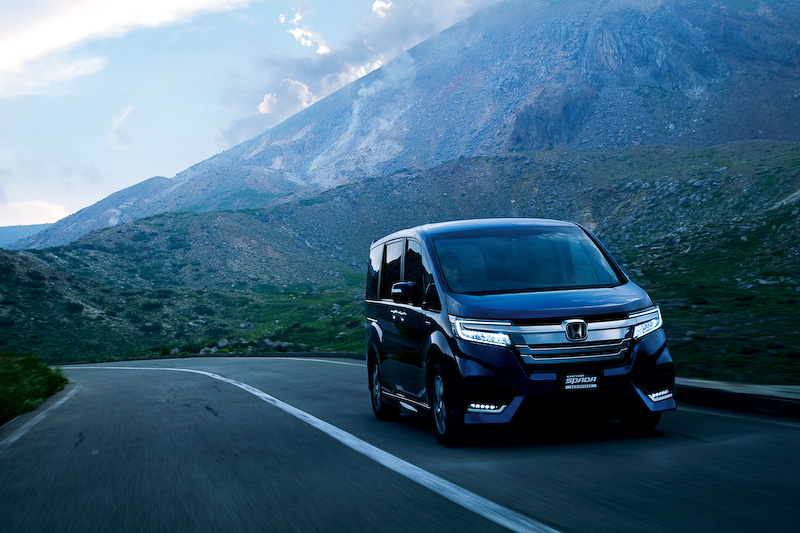 「ステップワゴン」「ステップワゴン スパーダ」をマイナーチェンジ