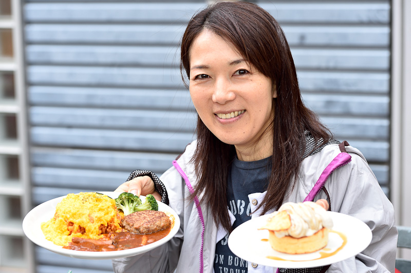 謎解き探索エリア内にあるカフェレストラン オークで昼食です