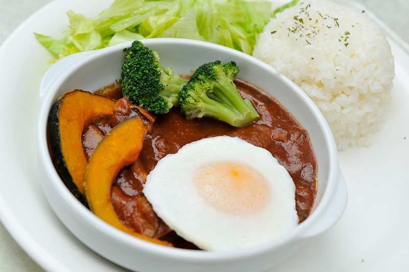 森のキノコのビーフシチュー