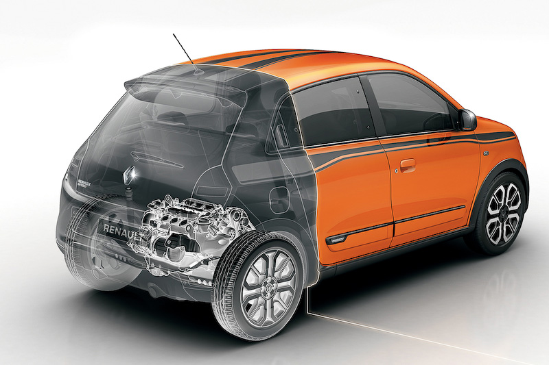 リアに搭載される直列3気筒DOHC 0.9リッターターボエンジンは最高出力109PS/5750rpm、最大トルク170Nm/2000rpmを発生