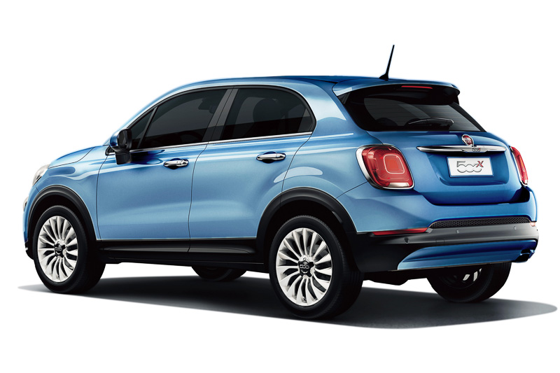 ボディカラーに「ジーンズブルー」を初採用