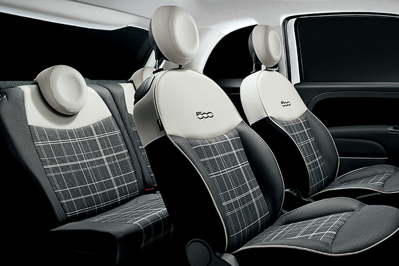 ラウンジ専用のデザインファブリックシートを特別装備