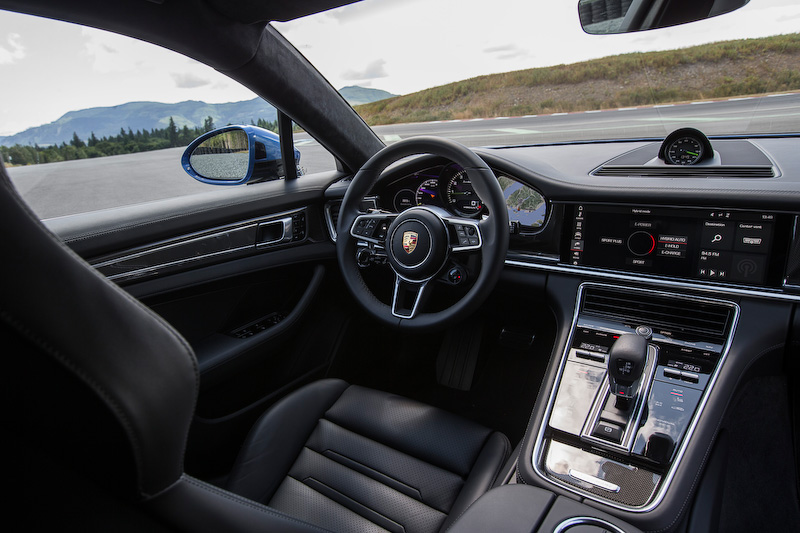 パナメーラ ターボS E-ハイブリッドのインテリア