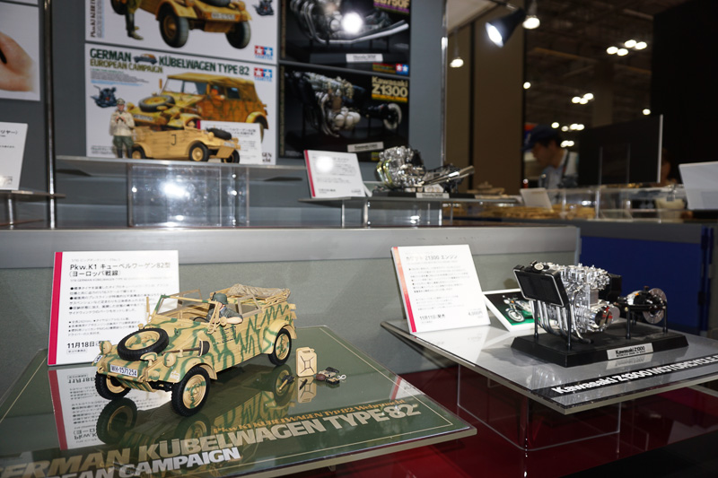 航空機やミリタリーの模型も