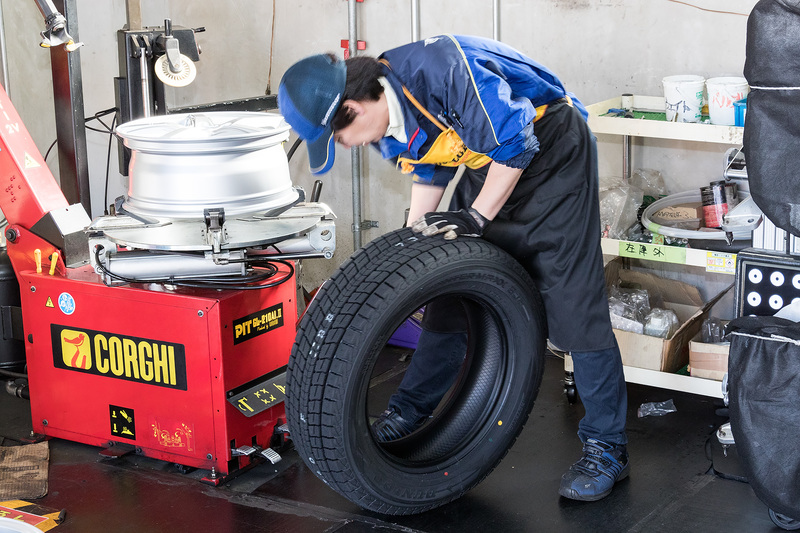 慣れた手つきであっという間に組み込み完了