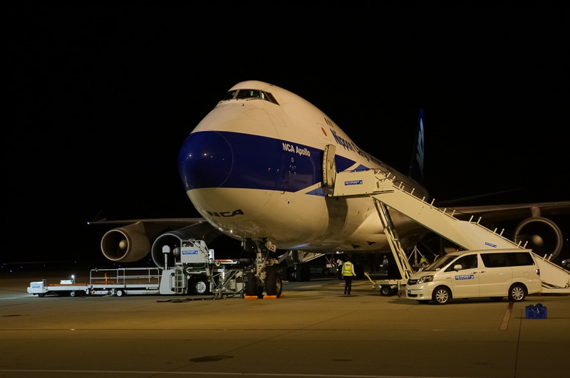 写真は2013年のF1日本グランプリに向けて、セントレアにF1マシンを空輸してきた輸送機