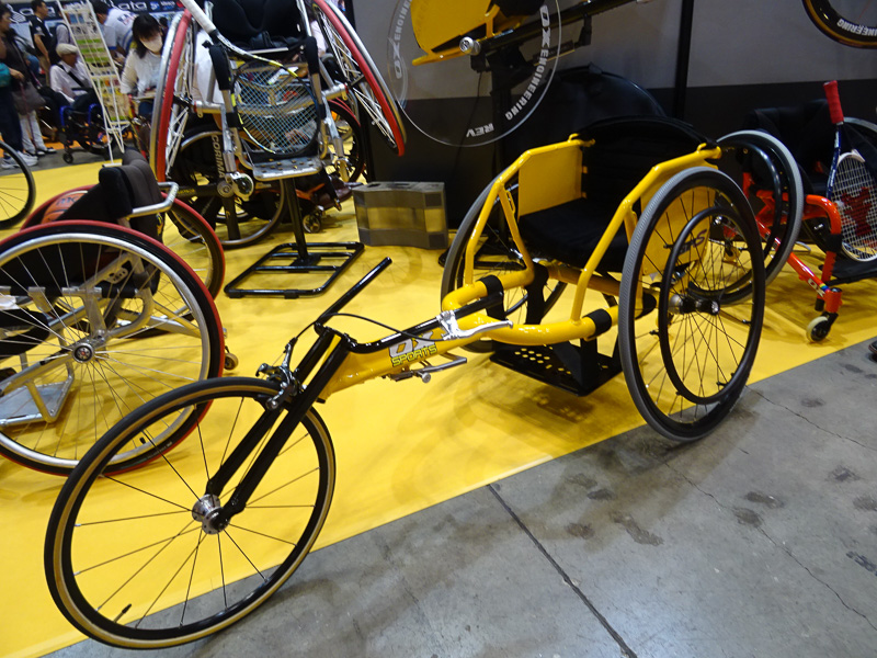 より多くの人に車椅子陸上の楽しさを知ってもらいたいと開発された「GP-S」