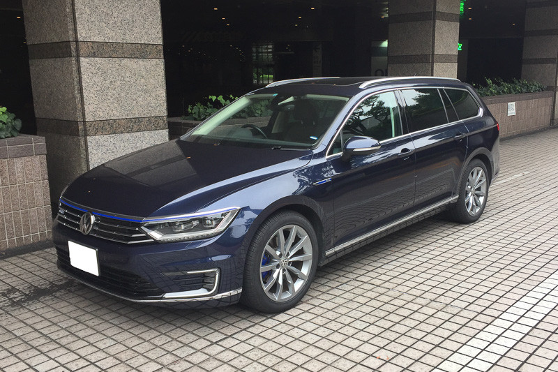 自動運転実証実験プログラム「SIP-adus」の車両