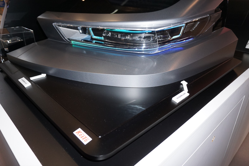 将来の自動運転へ向けた技術として開発された「LiDAR内蔵ランプ」