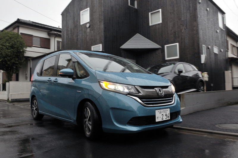「フリード HYBRID EX」に乗って出発