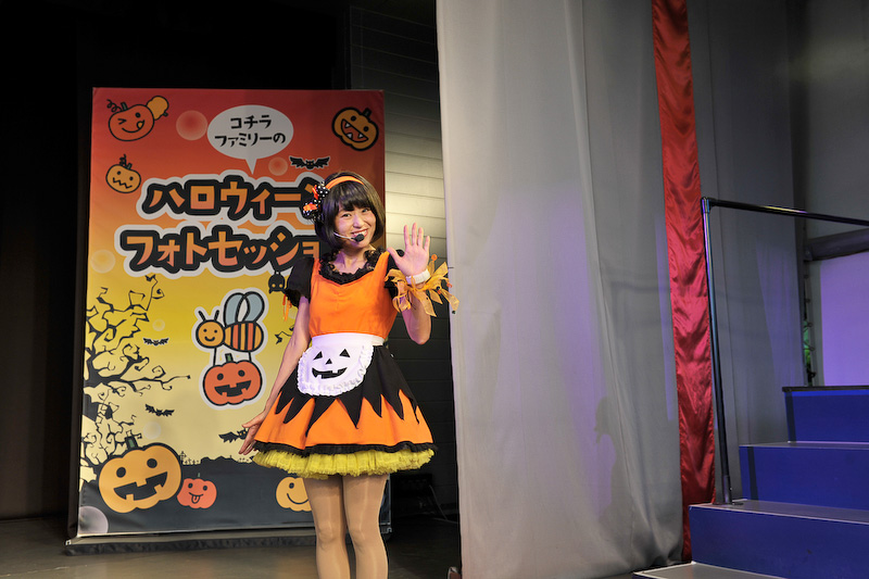 モートピアのあらゆる場所がハロウィーン色に染まっている