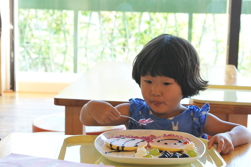 「食べてばっかり」とか言いつつまだまだ食べる