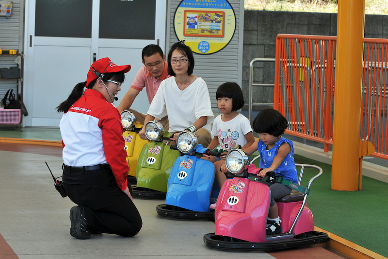 子供と一緒に大人も乗って楽しめる「ピピラのピンキーバイク」