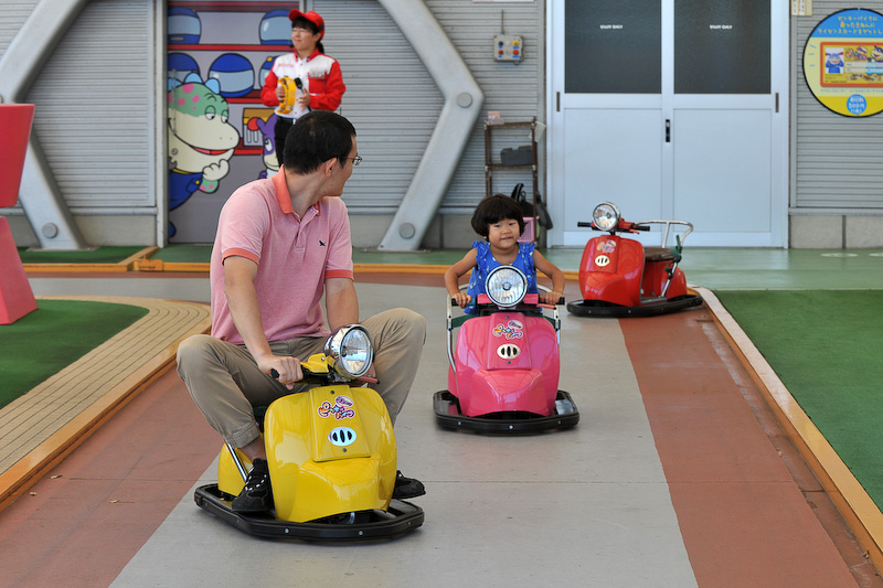 二女は最初はうまく進めなかったが、2回目は操作を覚えたようだ