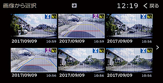 記録した動画はリスト表示、サムネイル画像、地図内などから選んで再生できる