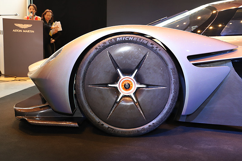 タイヤにテクニカルパートナーのミシュラン「Pilot Sport Cup 2」を装着