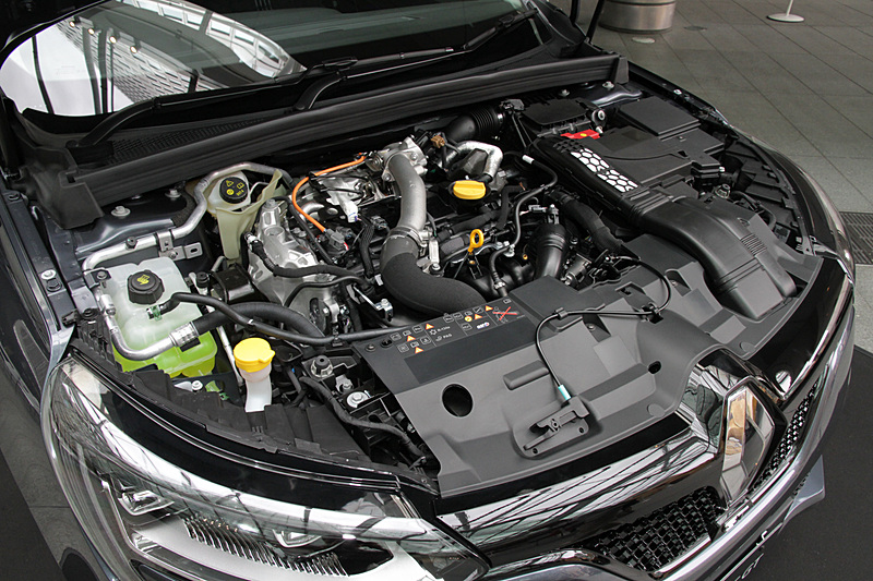 スポーツ・ツアラーGTのエンジンルーム