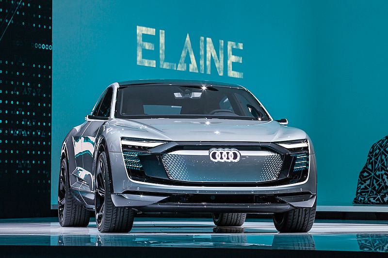 レベル4の自動運転技術を搭載したEVコンセプトモデル「Elaine」