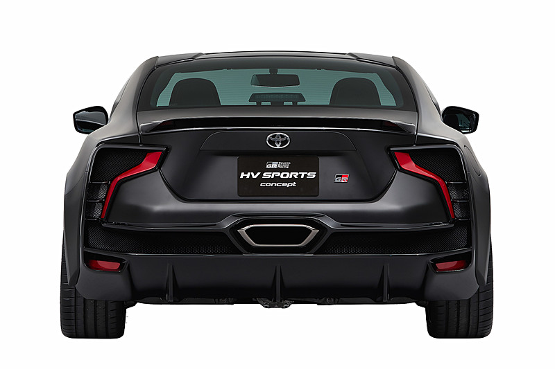 レーシーなリアディフューザーでもTS050 HYBRIDを想起させる