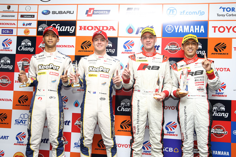 ポールポジションを獲得した2チームのドライバー