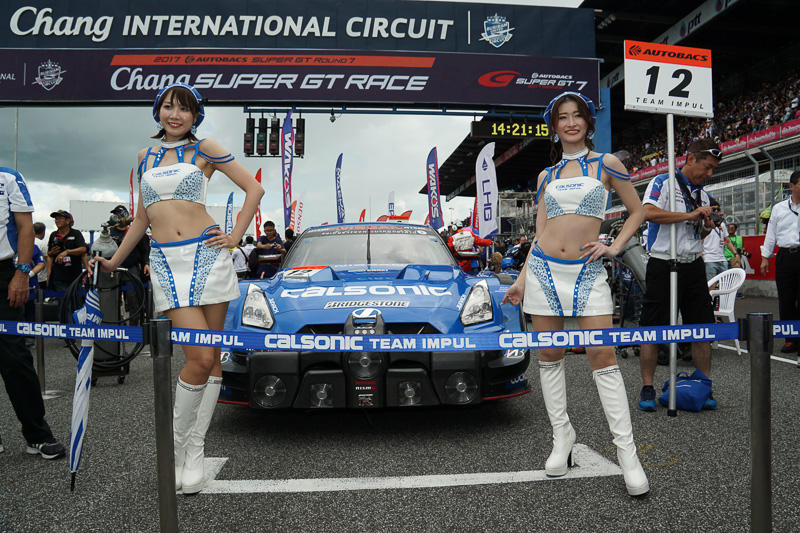 2番手スタートの12号車「カルソニック IMPUL GT-R」安田裕信/ヤン・マーデンボロー組