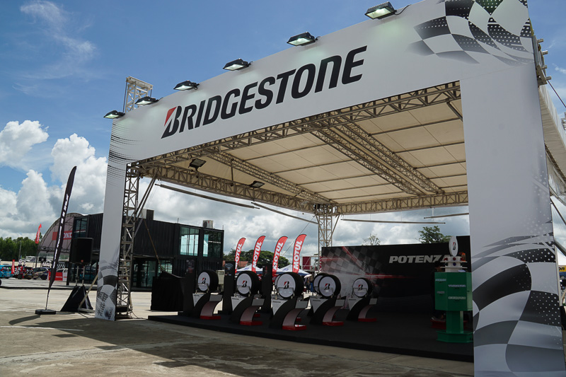 ブリヂストンのブース