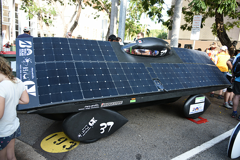 予選26位、37号車 呉港高等学校「Musoushin」。すでに整備は終わっていたようだった