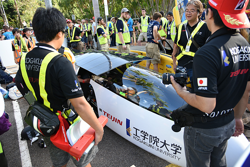 予選15位、88号車 工学院大学「Wing」。最後の調整などを行なっていたようだ