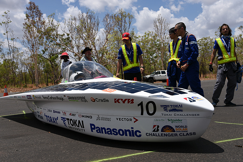 ドライバー交代をして出発