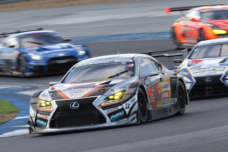 GT300優勝の51号車「JMS P.MU LMcorsa RC F GT3」（中山雄一/坪井 翔組、BS）