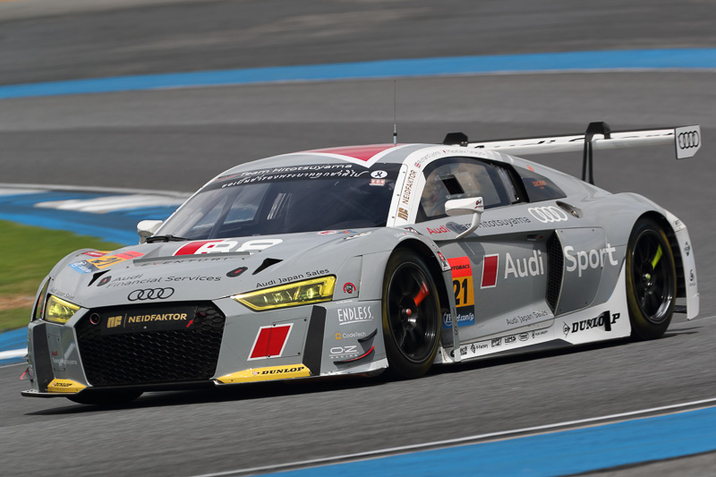 序盤をリードした21号車Hitotsuyama Audi R8 LMS