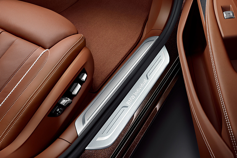 ダイアモンドを使用したトゥイーターなど16個のスピーカーを車内にレイアウトする「Bowers＆Wilkinsダイアモンド・サラウンド・サウンド・システム」