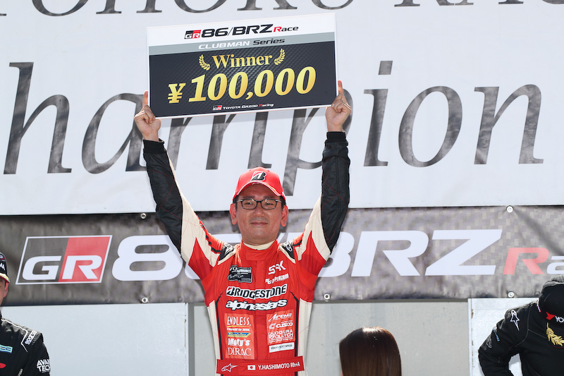 1年半ぶりのシャンパンファイト！