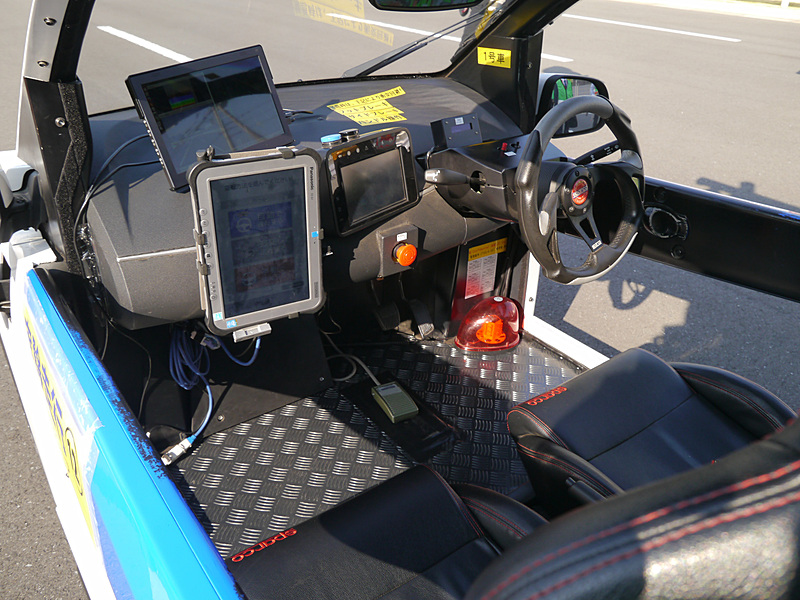 自動運転EVコミュータの内部の様子