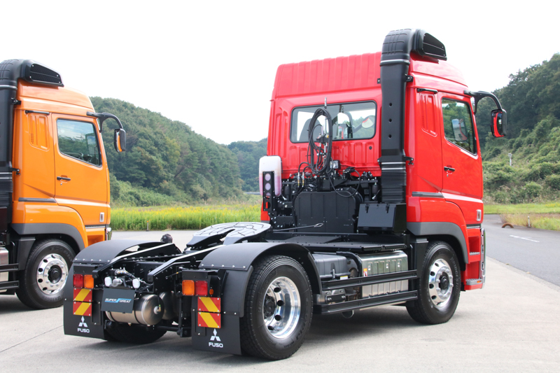 オレンジのスーパーグレート。グレードは「プレミアム」