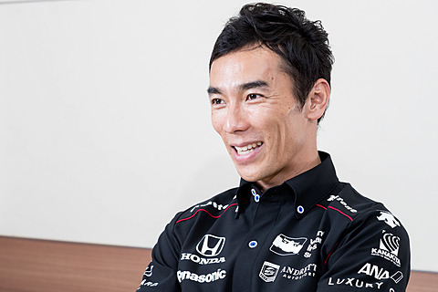 佐藤琢磨、SAF1ピットシャツ、佐藤琢磨さん本人着用