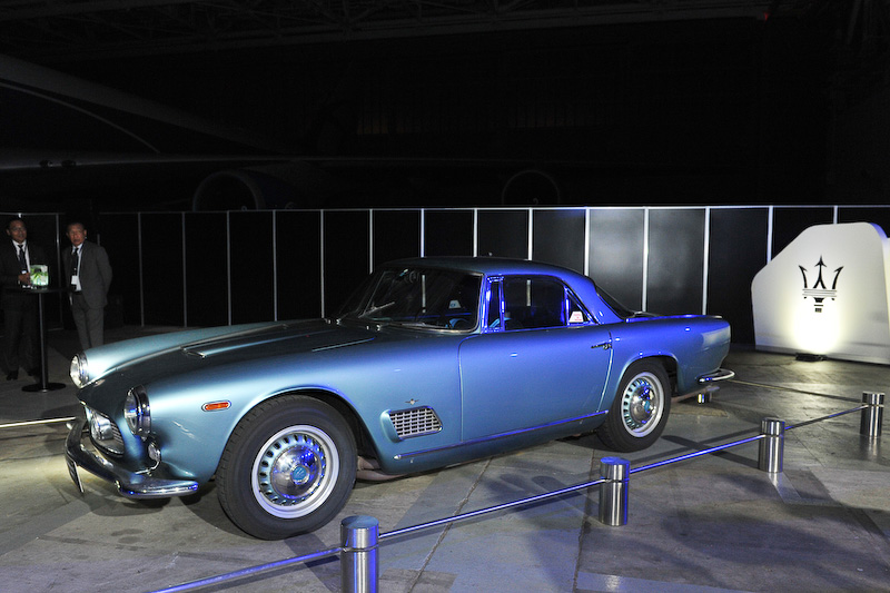 発表会会場に展示された「3500 GT」