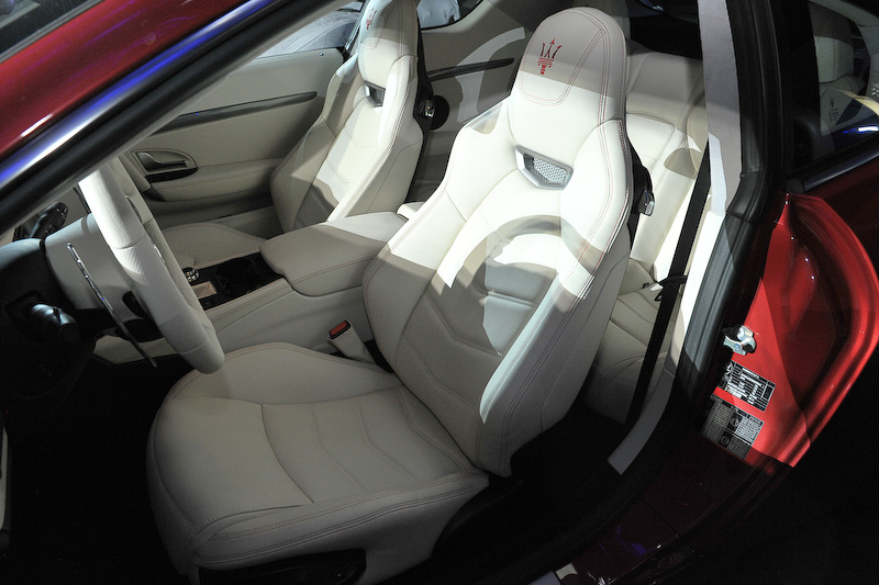 グラントゥーリズモ スポーツのインテリア