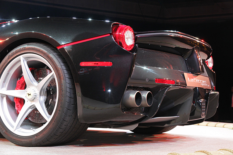 70周年の記念エンブレムも神々しい究極のデザイン